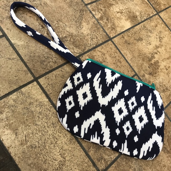 Pogo Club of NY Dress & Matching Wristlet - Picture 8 of 9